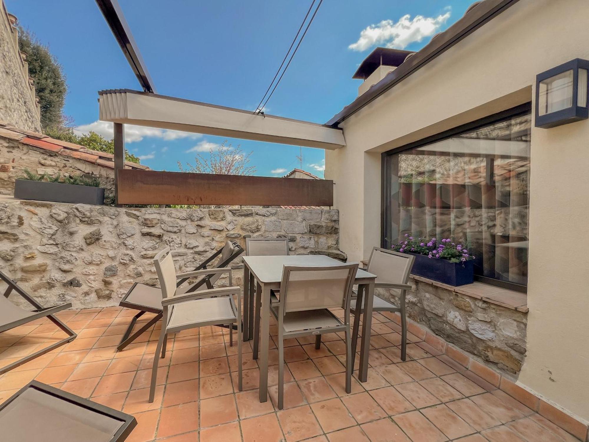Can Bona Casa Espectacular Duplex Con Terraza Besalú Екстериор снимка
